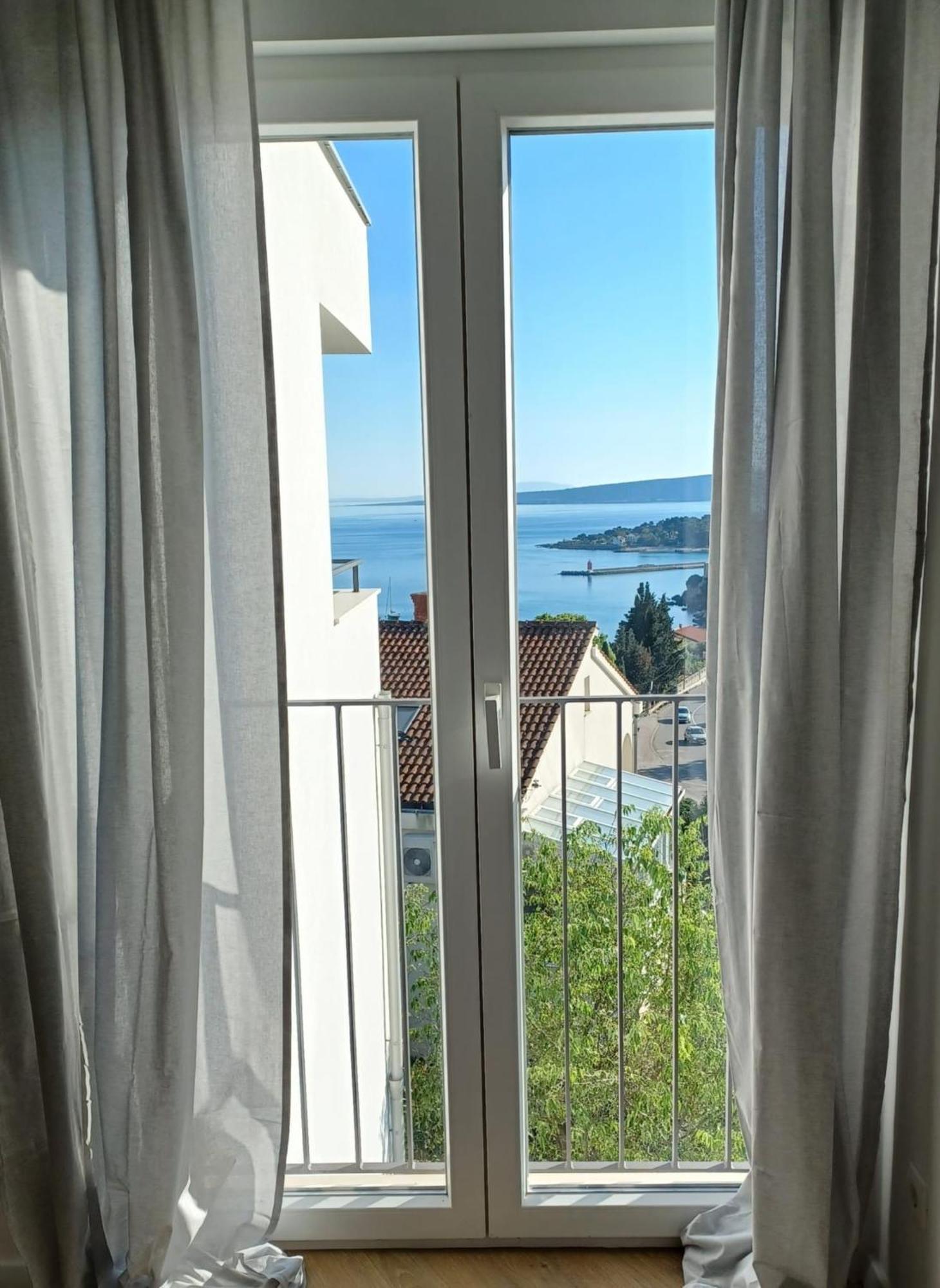 Sea View Apartments Ivana Krk Town Exterior foto